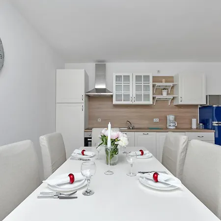 Marija * Макарска